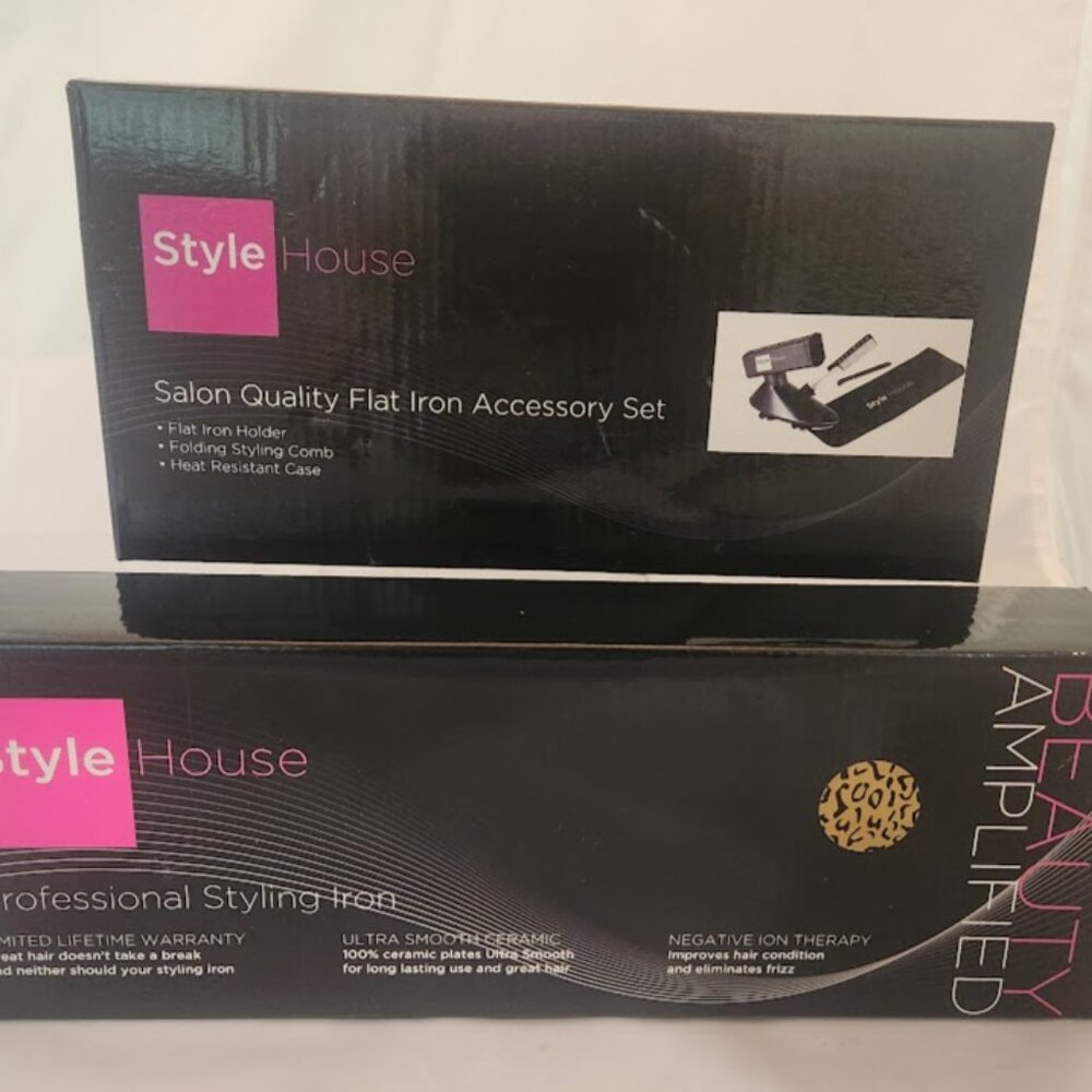 Style House Professional Styling Flat Iron & Accessory Set Leopard - NEW in Box!
